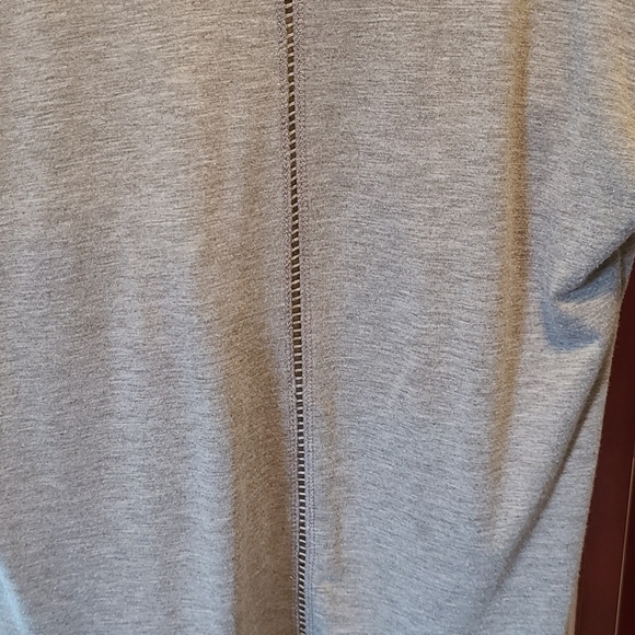 Proof Short Sleeve Tee with Slit back - Picture 4 of 4